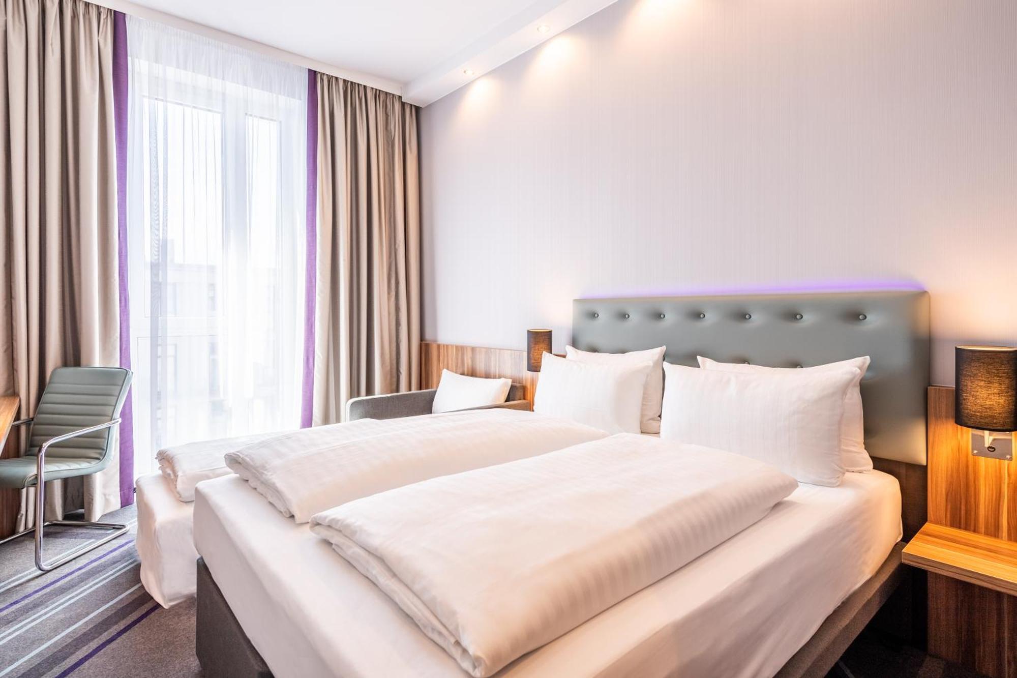 Premier Inn Heidelberg City Centre Exteriör bild