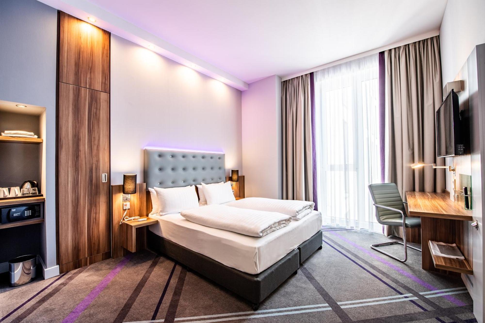 Premier Inn Heidelberg City Centre Exteriör bild